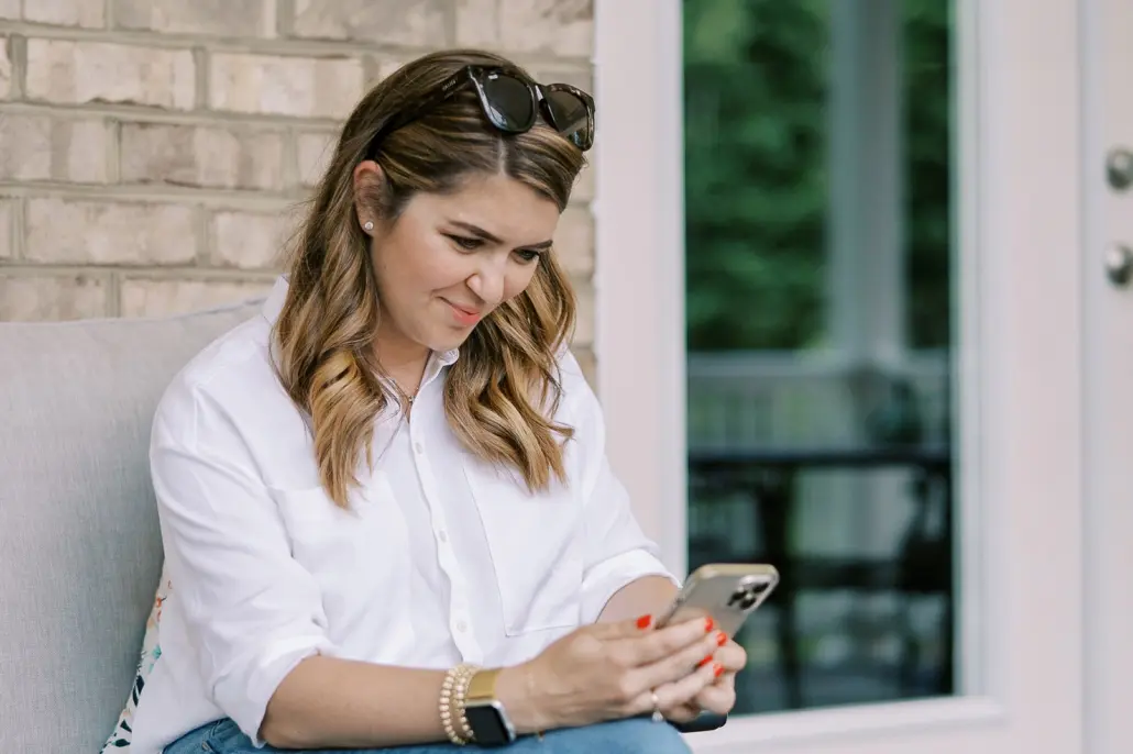 woman referring a friend to Hall Propane